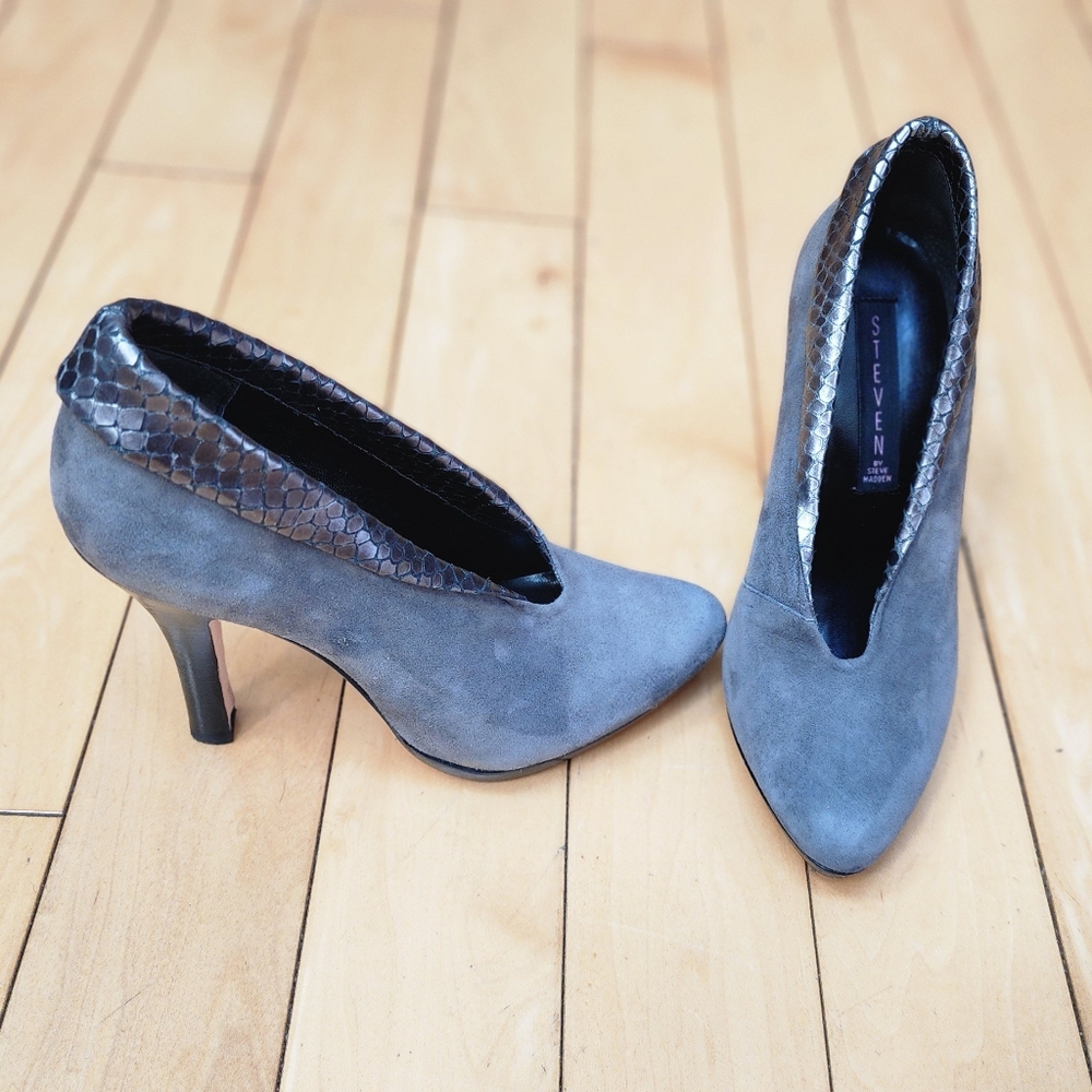 Steven by Steve Madden Gray suede platform stilettos size 7.5